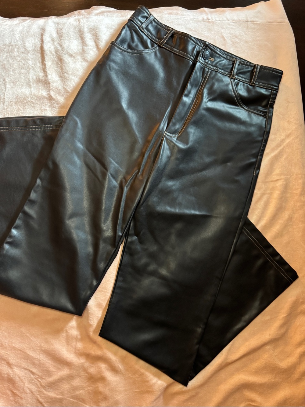 Zara Faux Leather Straight-Leg Pants — Black size small
